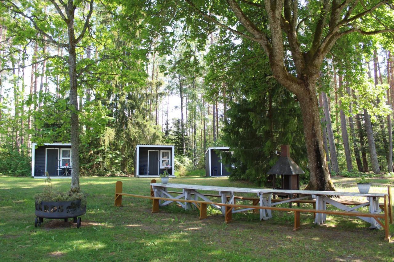 Uki Puhkekuela Hotel Parnu Exterior photo